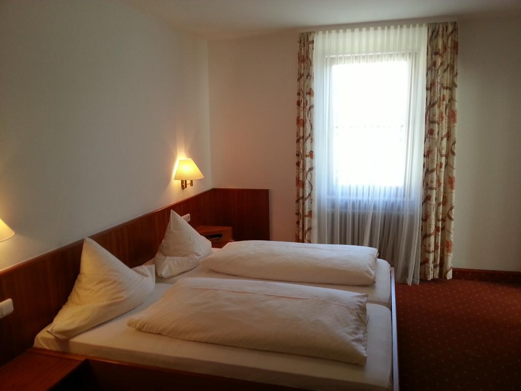 Hotel Seewirt Nonnenhorn Kamer foto