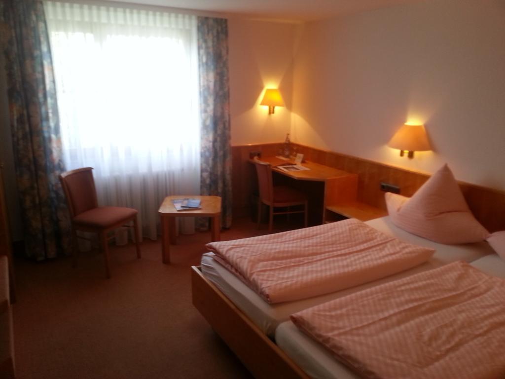 Hotel Seewirt Nonnenhorn Kamer foto