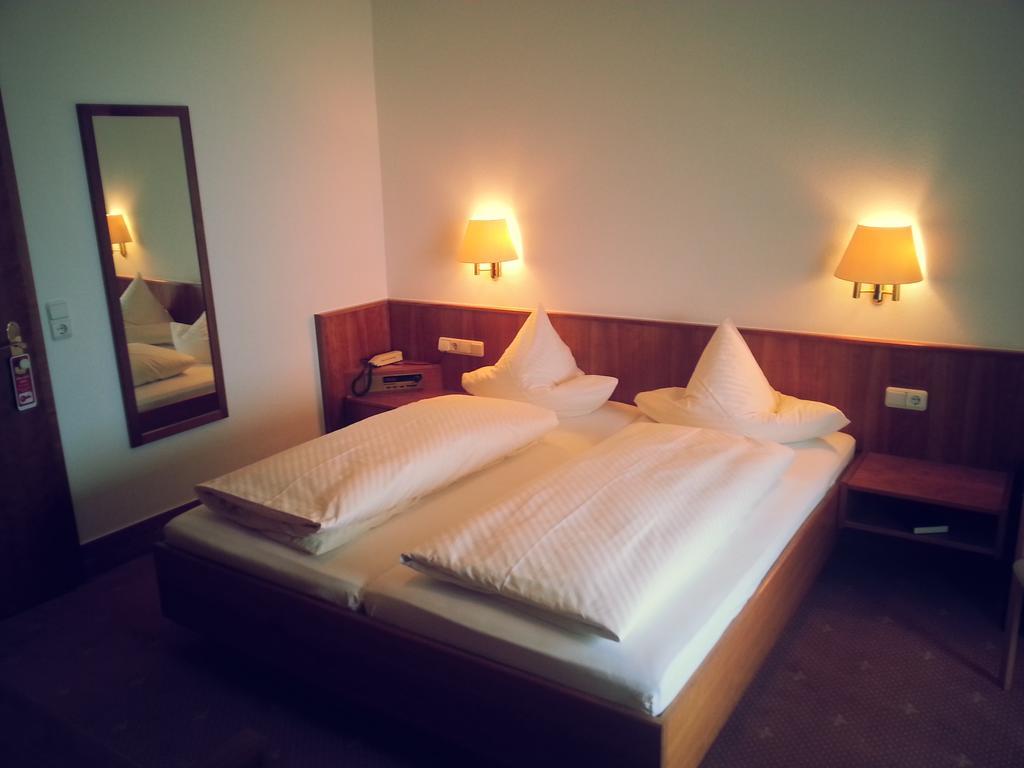 Hotel Seewirt Nonnenhorn Kamer foto