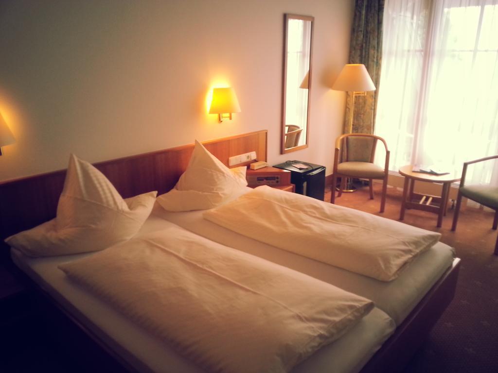 Hotel Seewirt Nonnenhorn Kamer foto