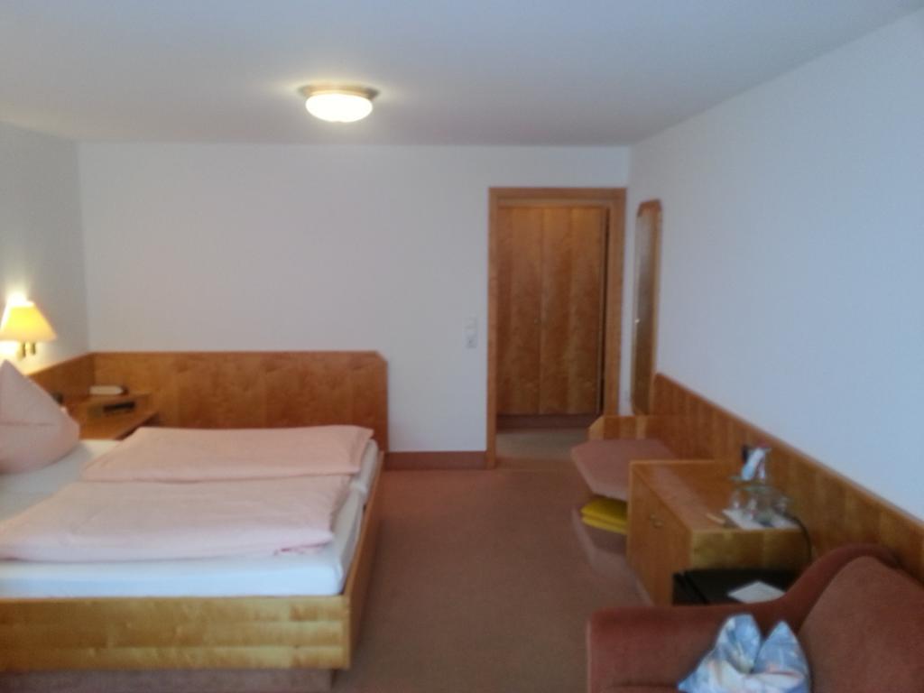 Hotel Seewirt Nonnenhorn Kamer foto