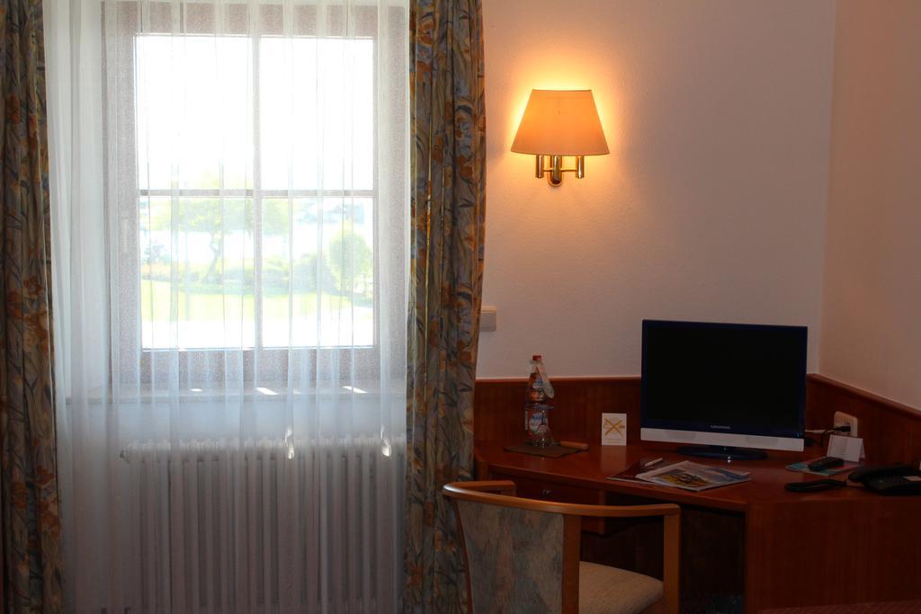 Hotel Seewirt Nonnenhorn Buitenkant foto
