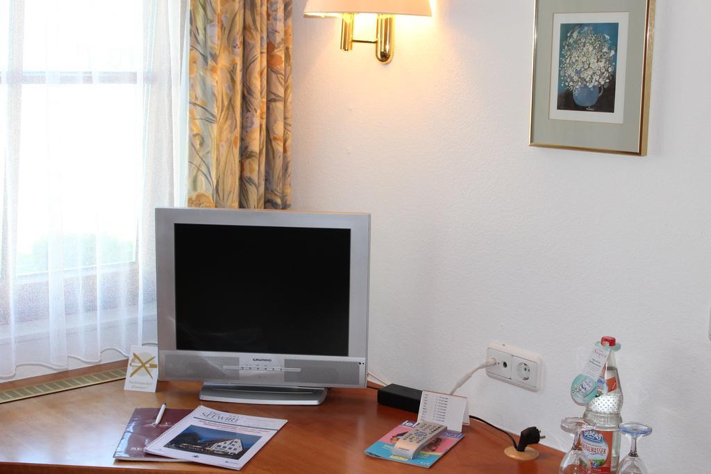 Hotel Seewirt Nonnenhorn Buitenkant foto