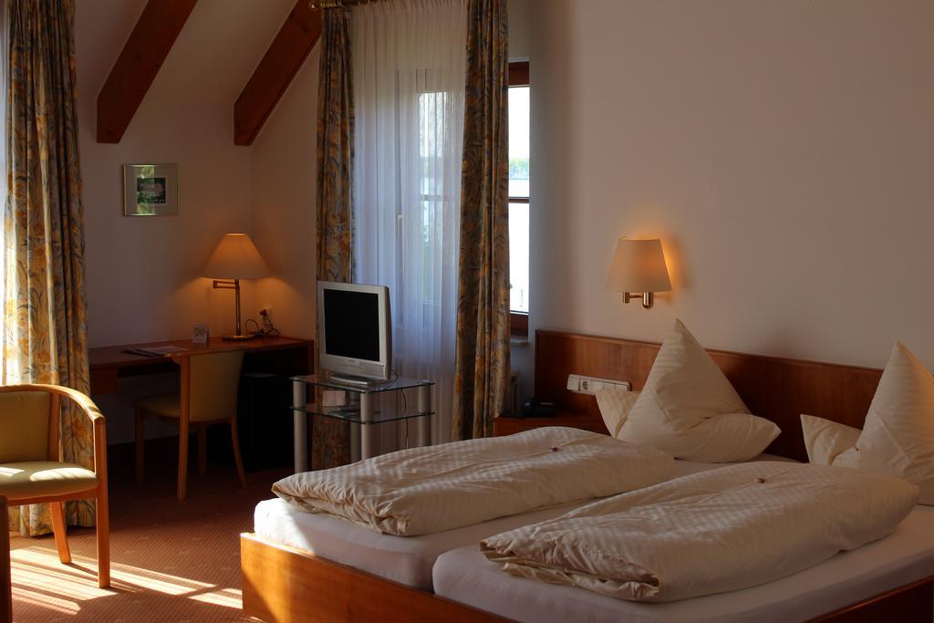 Hotel Seewirt Nonnenhorn Buitenkant foto