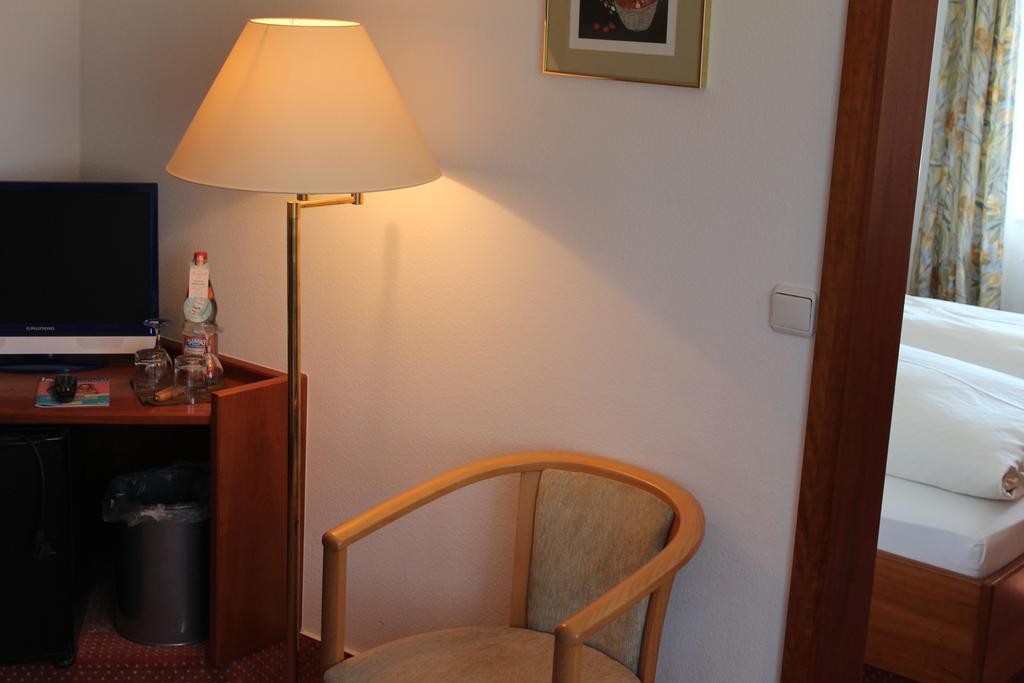 Hotel Seewirt Nonnenhorn Buitenkant foto